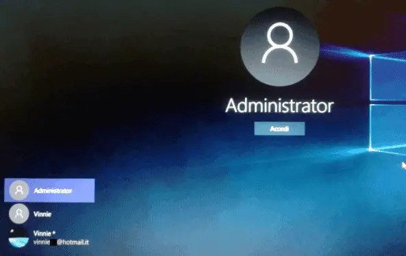 Account amministratore segreto di Windows nella schermata di login