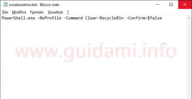 File blocco note di Windows 10 con comando script per svuotare in automatico il Cestino