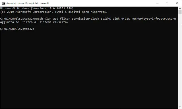 Prompt dei comandi Windows 10 con comando per bloccare rete WiFi aperta