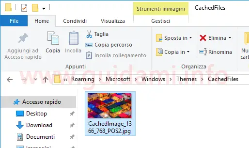 Windows 10 cartella con copia file sfondo desktop