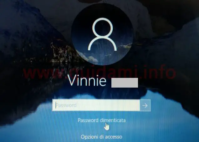 Windows 10 schermata accesso link Password dimenticata